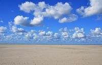 Sommer Wolken am Strand Texel